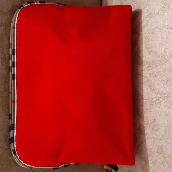 BURBERRY GOLF NWT ACCESSORY BAG AUTHENTIC - Picture 2 of 16